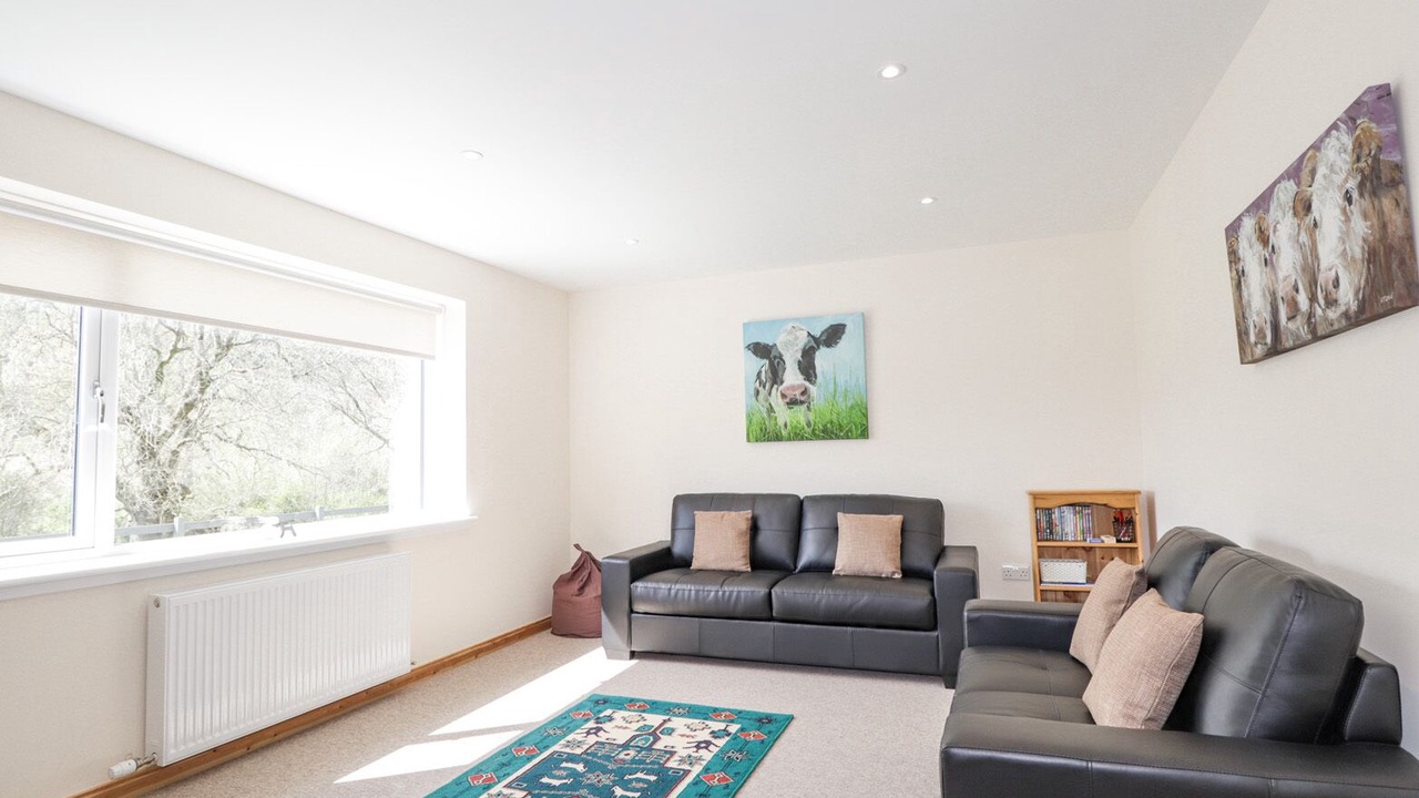 Photo of Livingroom in Glen Urquhart