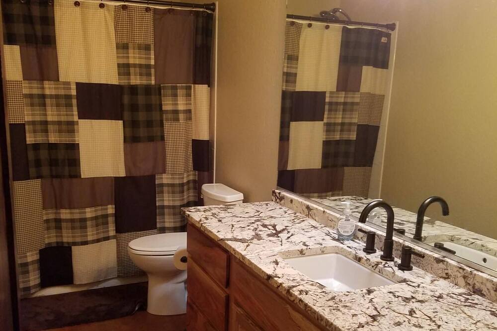 Photo of Bathroom in Red Rock