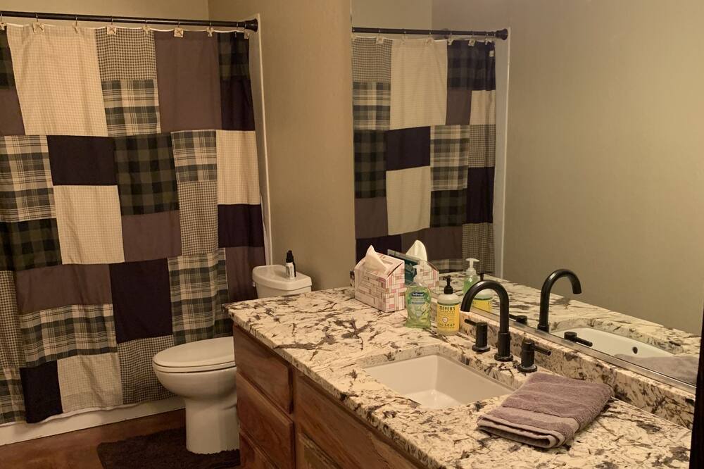 Photo of Bathroom in Red Rock