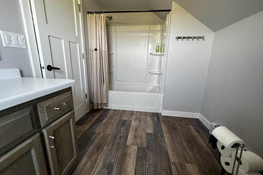 Photo of Bathroom in Kewaunee