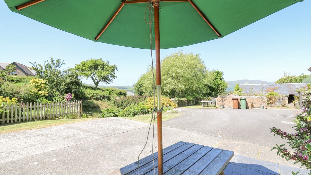 Photo of Patio Balcony in Bryn-crug