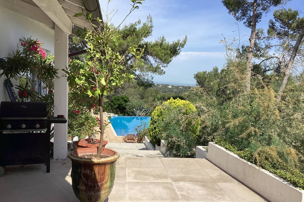 Photo of Outdoor in Garrigues