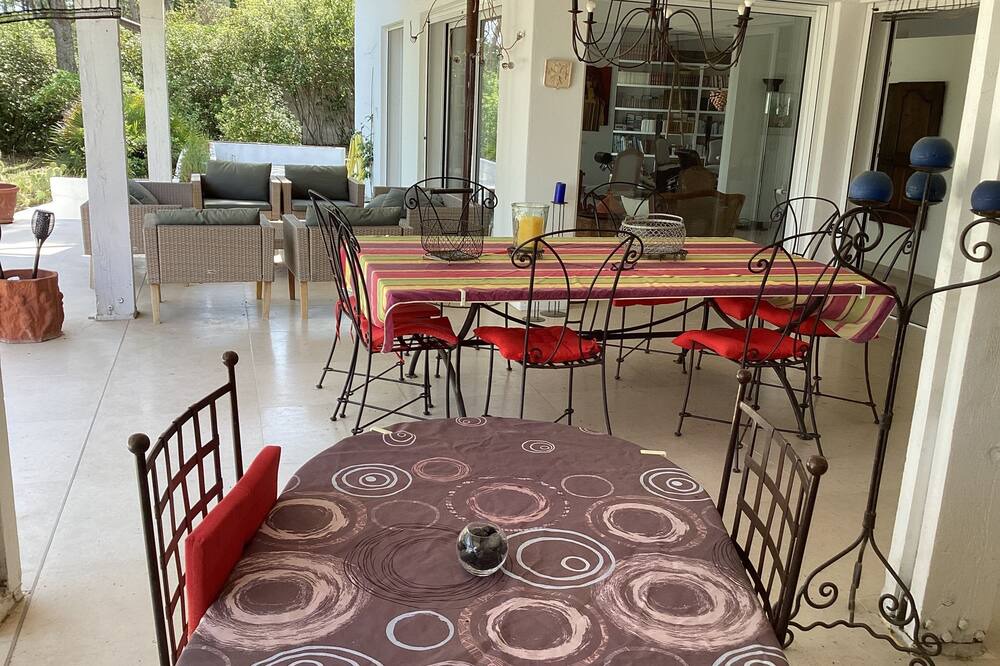 Photo of Others in Garrigues