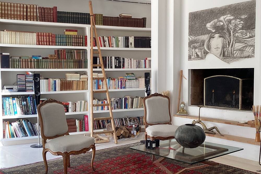 Photo of Others in Garrigues