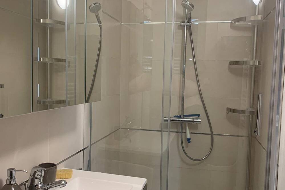 Photo of Bathroom in Saint-Aygulf