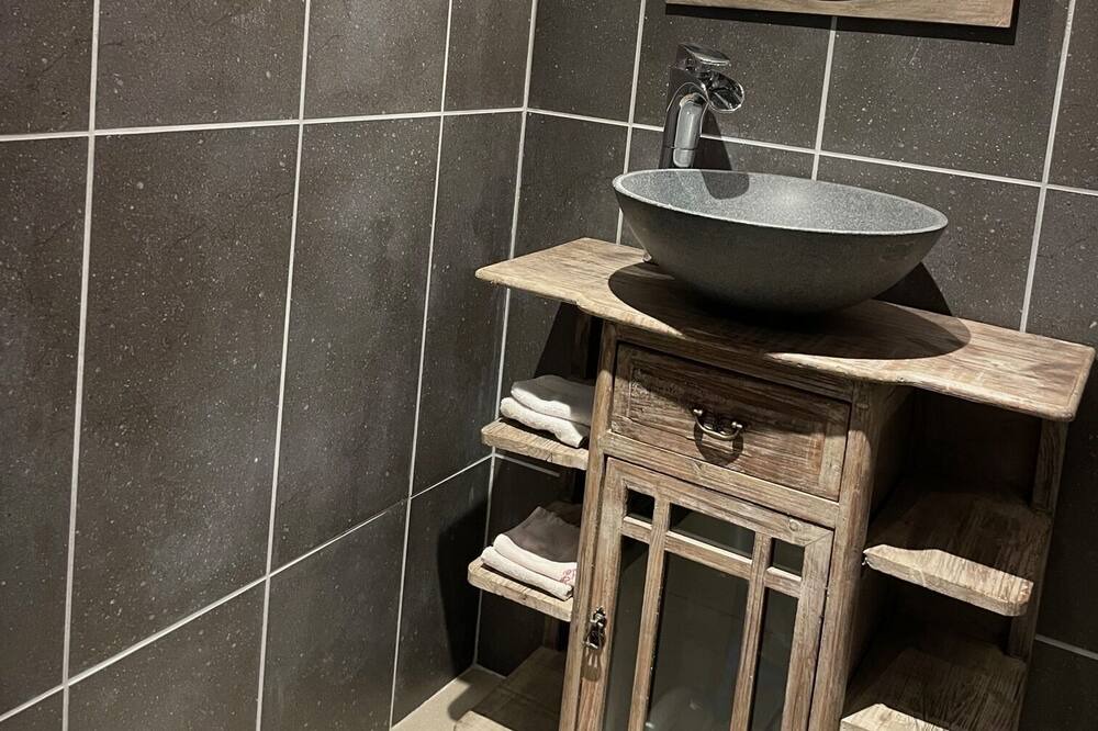 Photo of Bathroom in Jeuxey