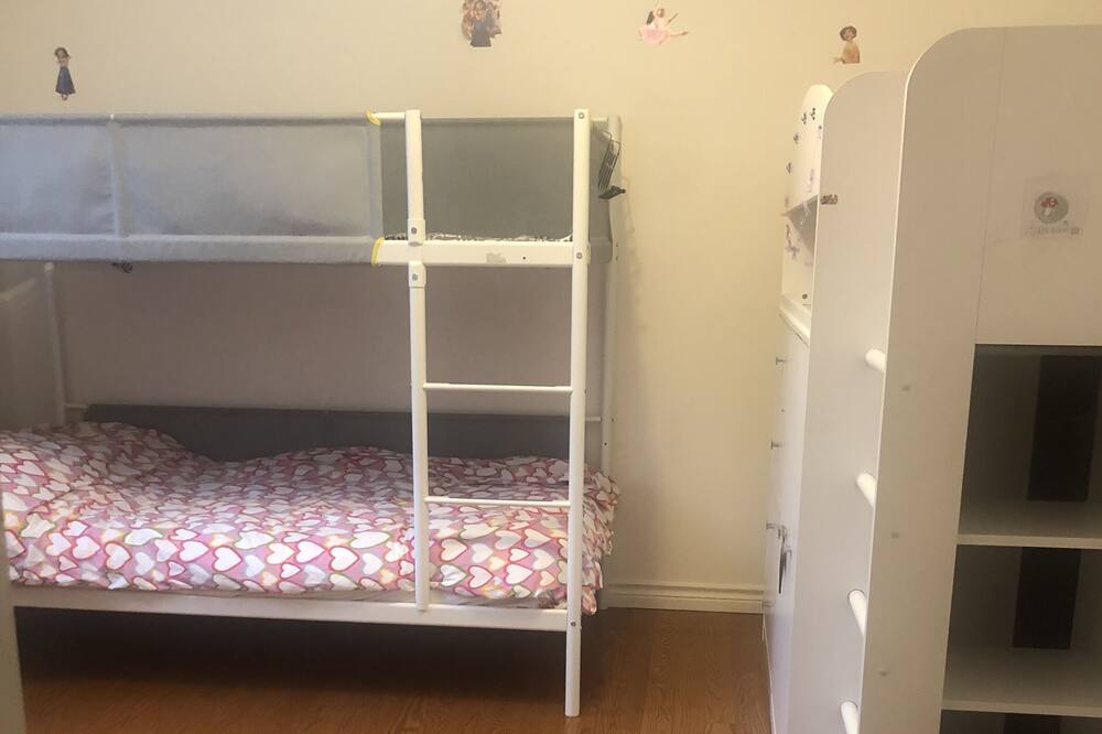 Photo of Bedroom in Brossard