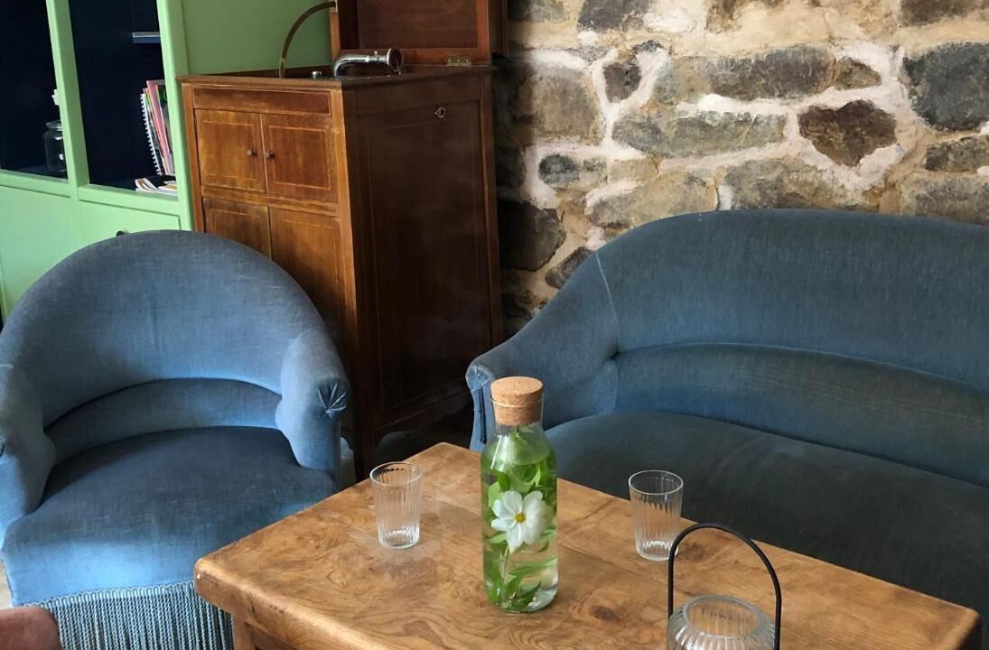 Photo of Livingroom in Saint-Brieuc-des-Iffs