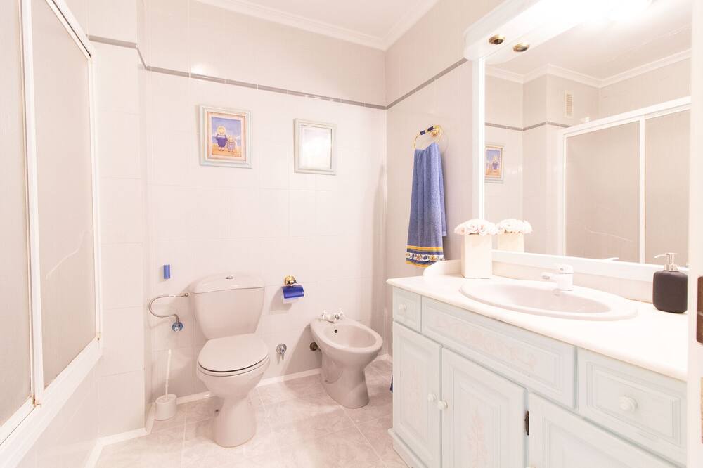 Photo of Bathroom in Playa de Almarda