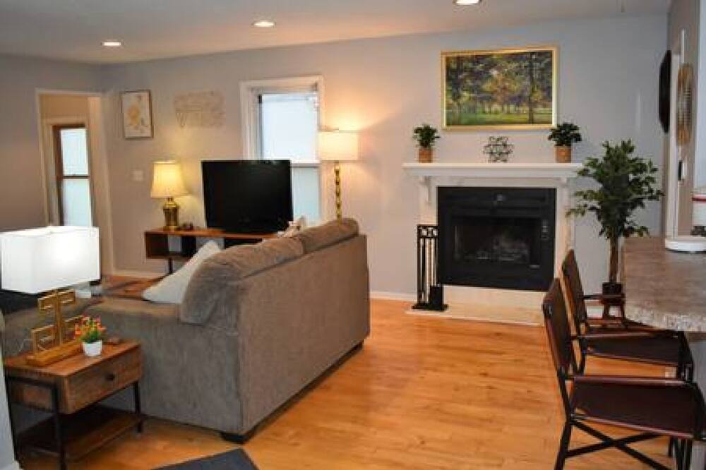 Photo of Livingroom in Sherman Hill