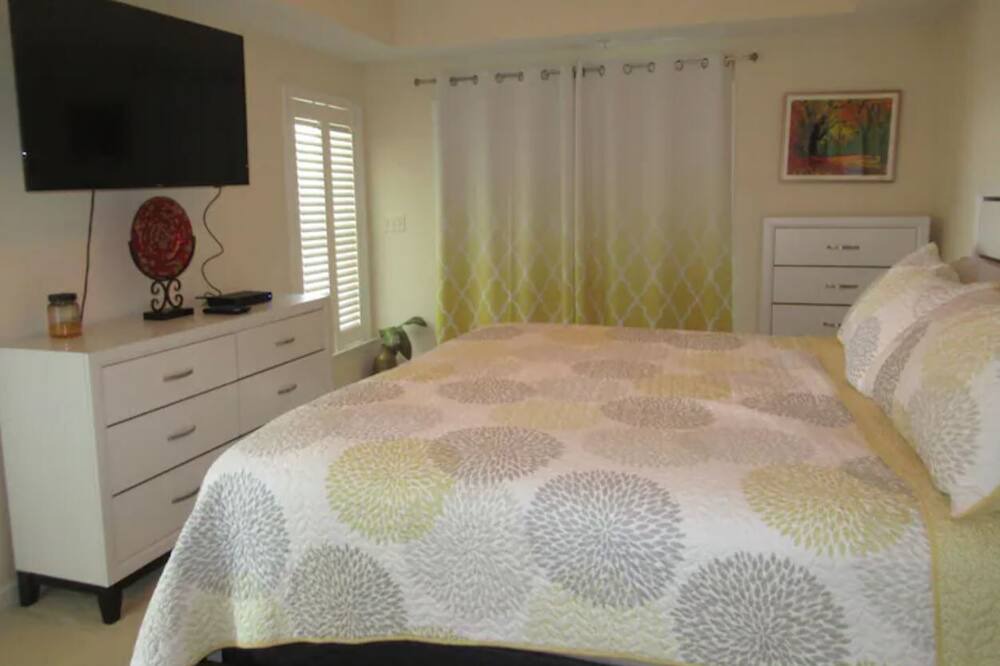 Photo of Bedroom in Crisfield