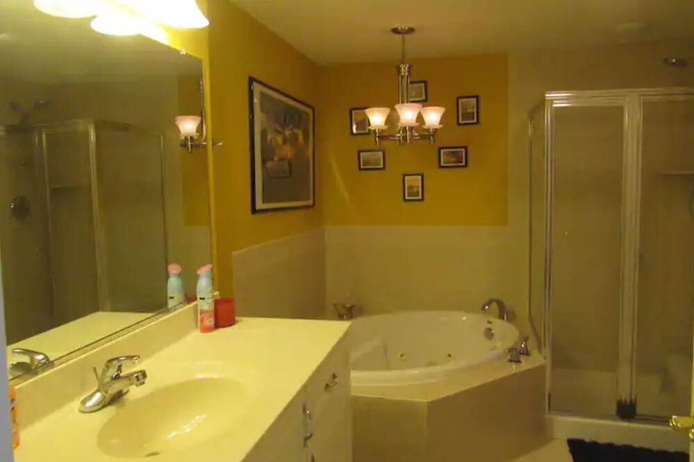 Photo of Bathroom in Crisfield