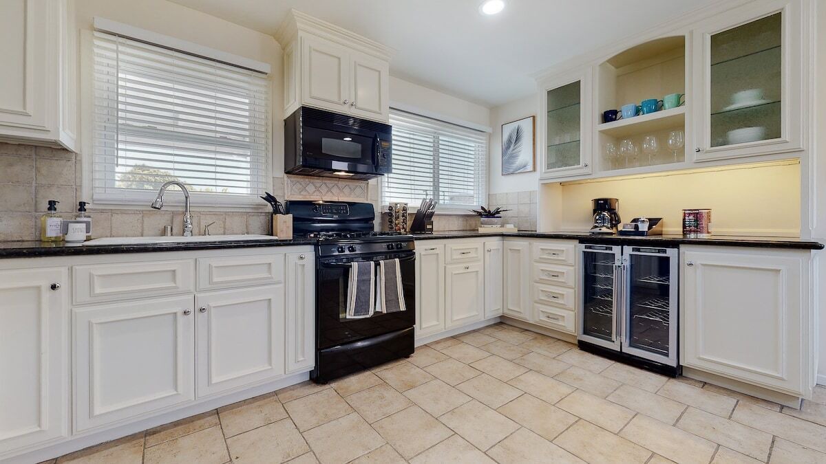Photo of Kitchen in Del Rey