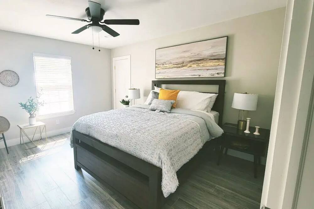 Photo of Bedroom in Terrell