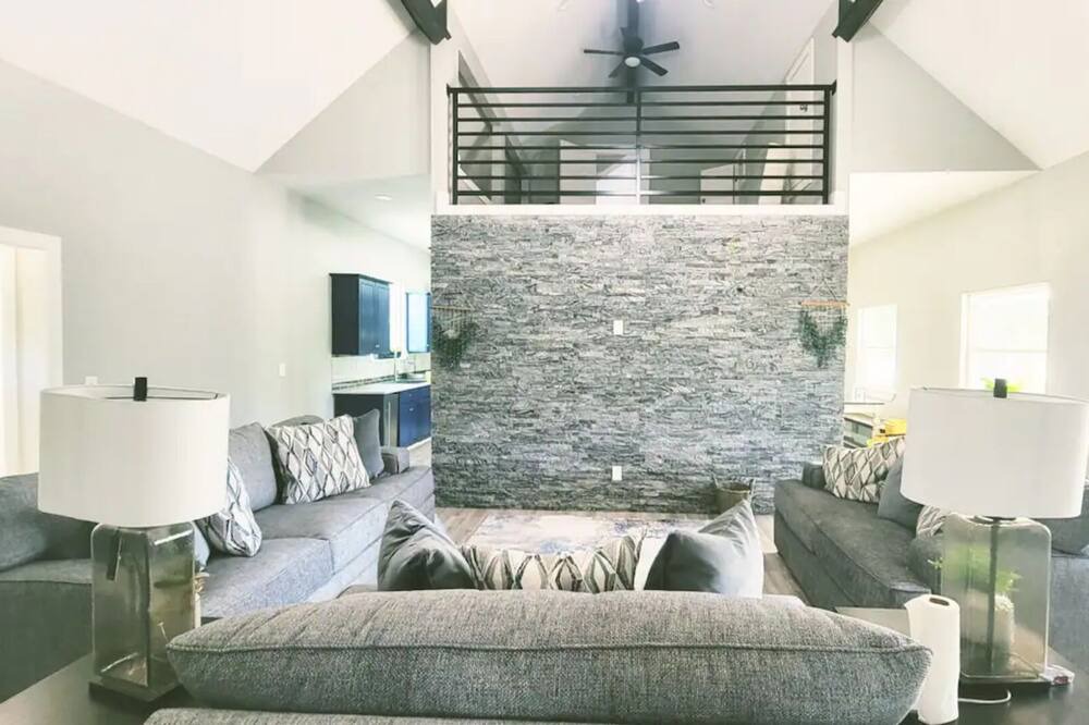 Photo of Livingroom in Terrell
