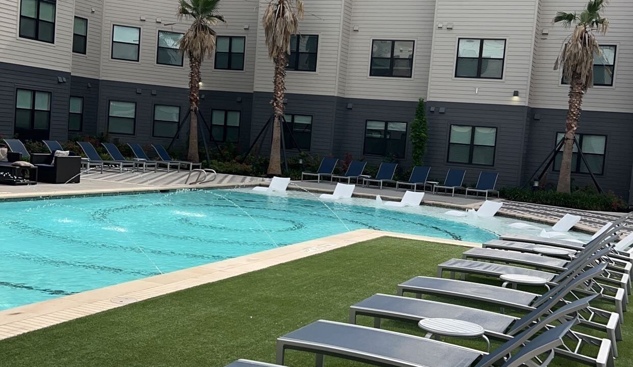 Photo of Outdoor in Spring Branch East