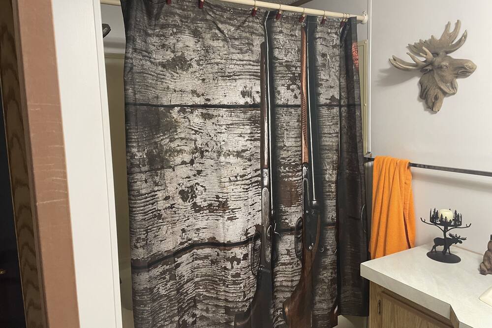 Photo of Bathroom in Faulkton
