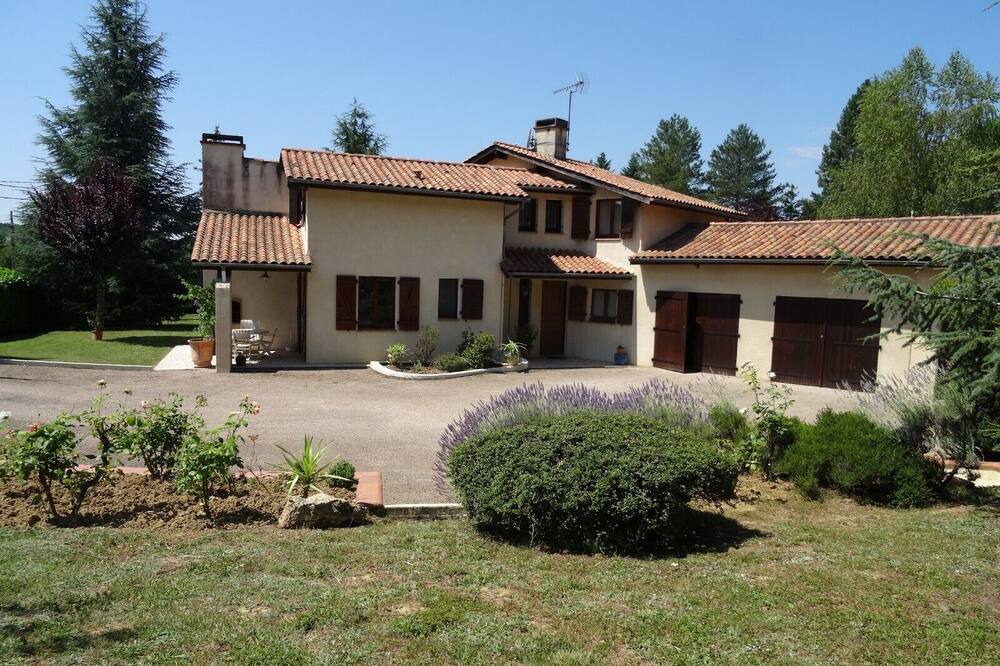 Photo of Outdoor in Pavie