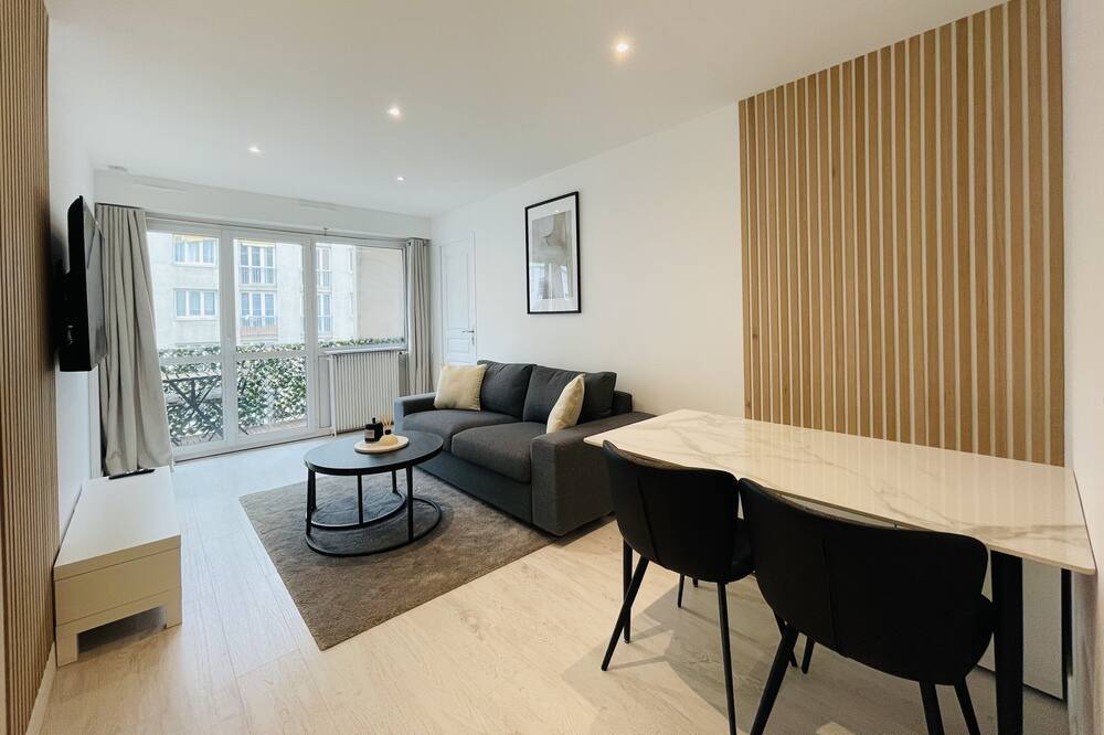 Photo of Livingroom in Argenteuil