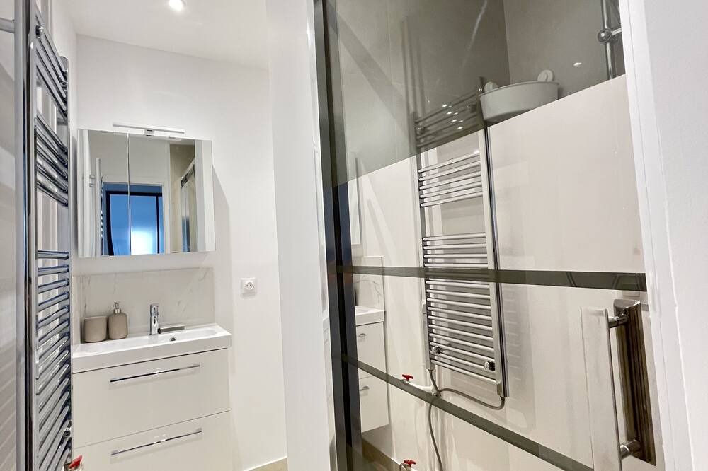 Photo of Bathroom in Argenteuil