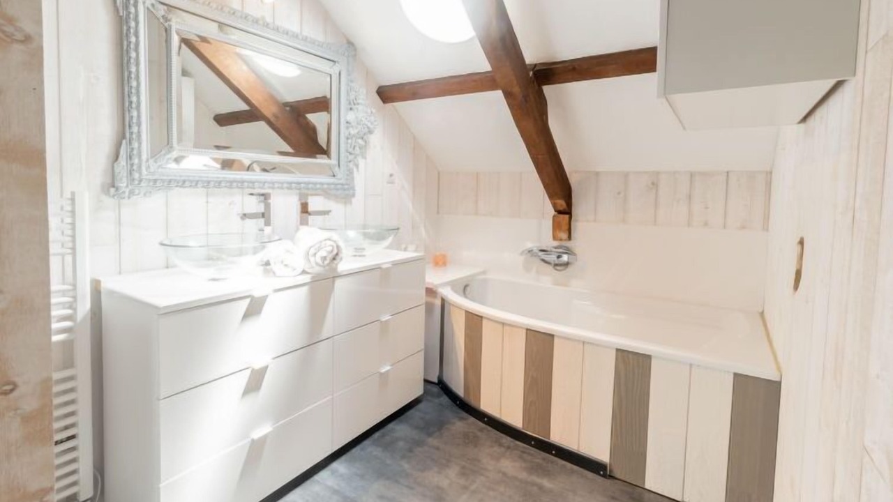 Photo of Bathroom in Mezos