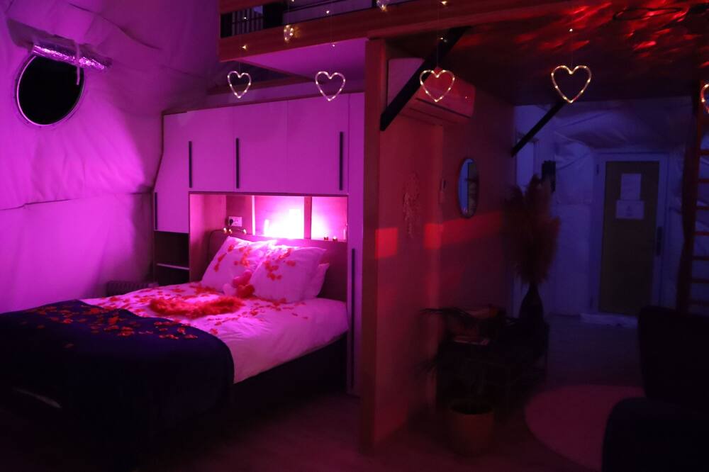 Photo of Bedroom in Durban-Corbieres
