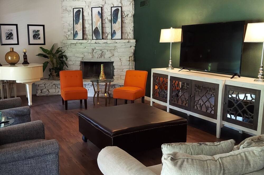Photo of Bedroom in Shreveport