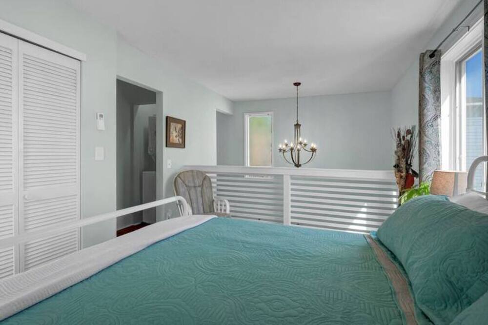 Photo of Bedroom in Wilmington Historic District