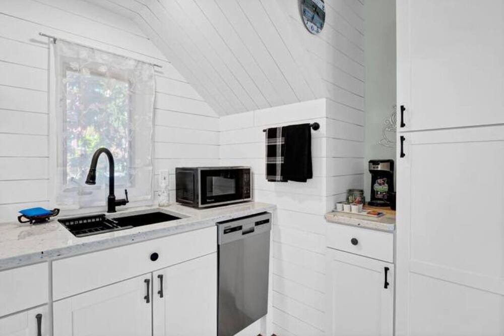 Photo of Kitchen in Wilmington Historic District