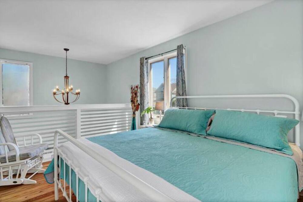 Photo of Bedroom in Wilmington Historic District