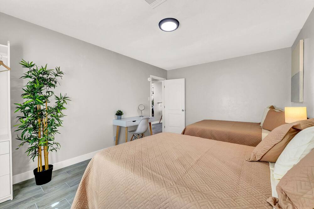 Photo of Bedroom in Townsite