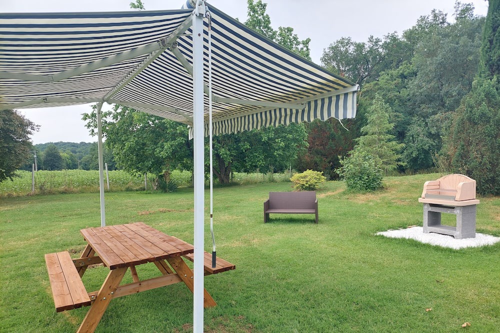 Photo of Outdoor in Saint-Colomb-de-Lauzun