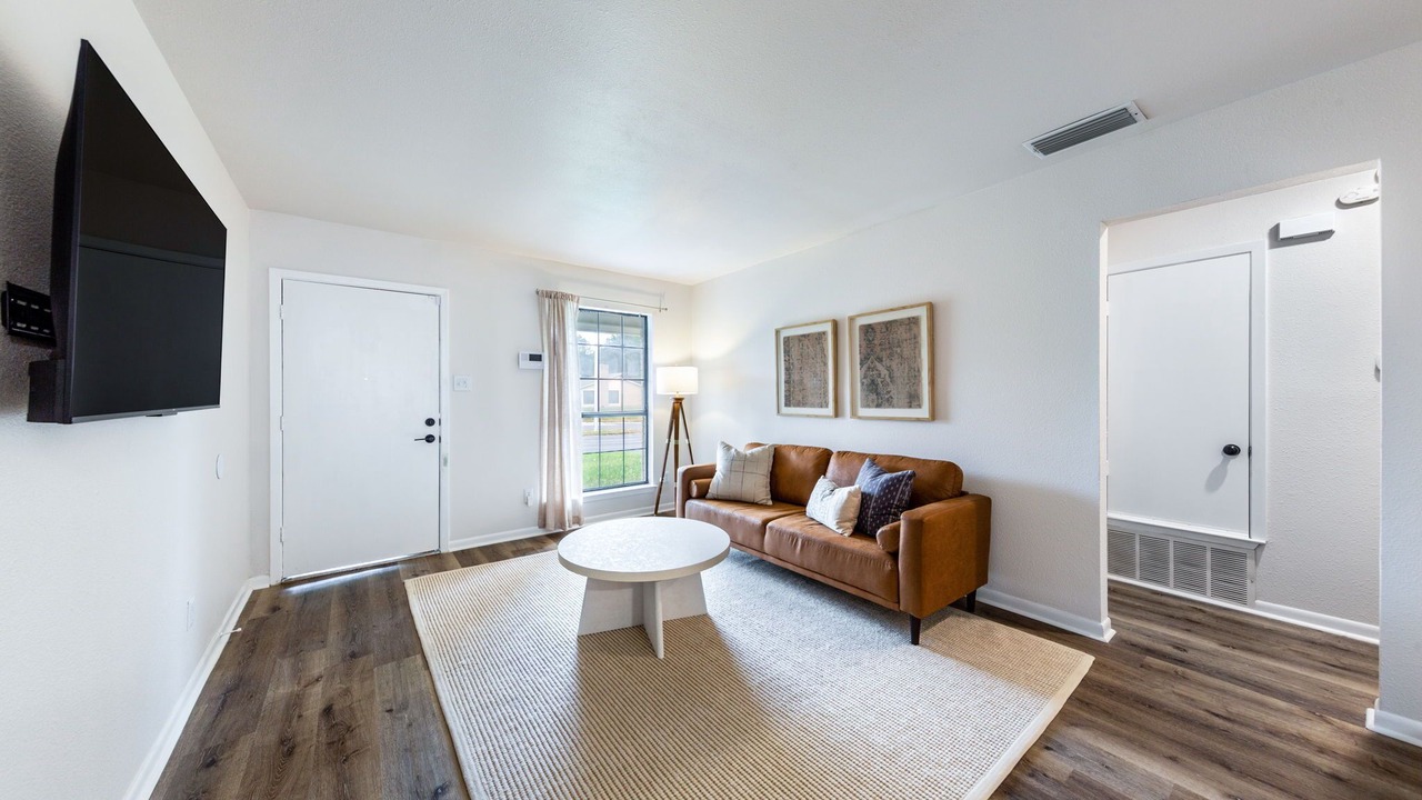Photo of Livingroom in Sweetbriar