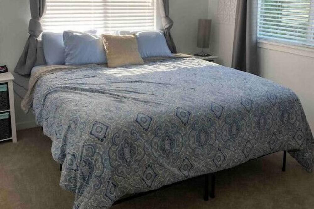 Photo of Bedroom in Gold Hill