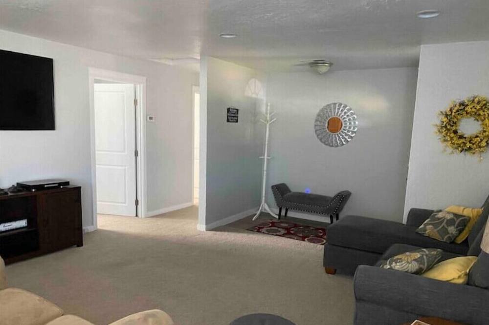 Photo of Livingroom in Gold Hill