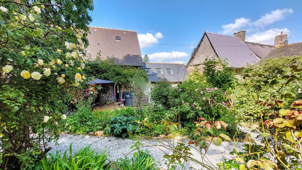 Photo of Outdoor in Bazouges-la-Perouse