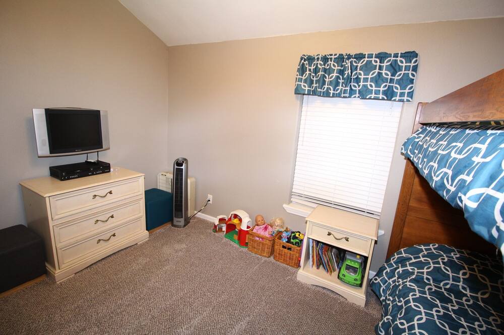 Photo of Bedroom in Broken Arrow