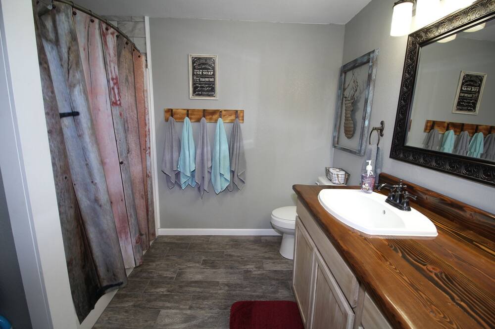 Photo of Bathroom in Broken Arrow