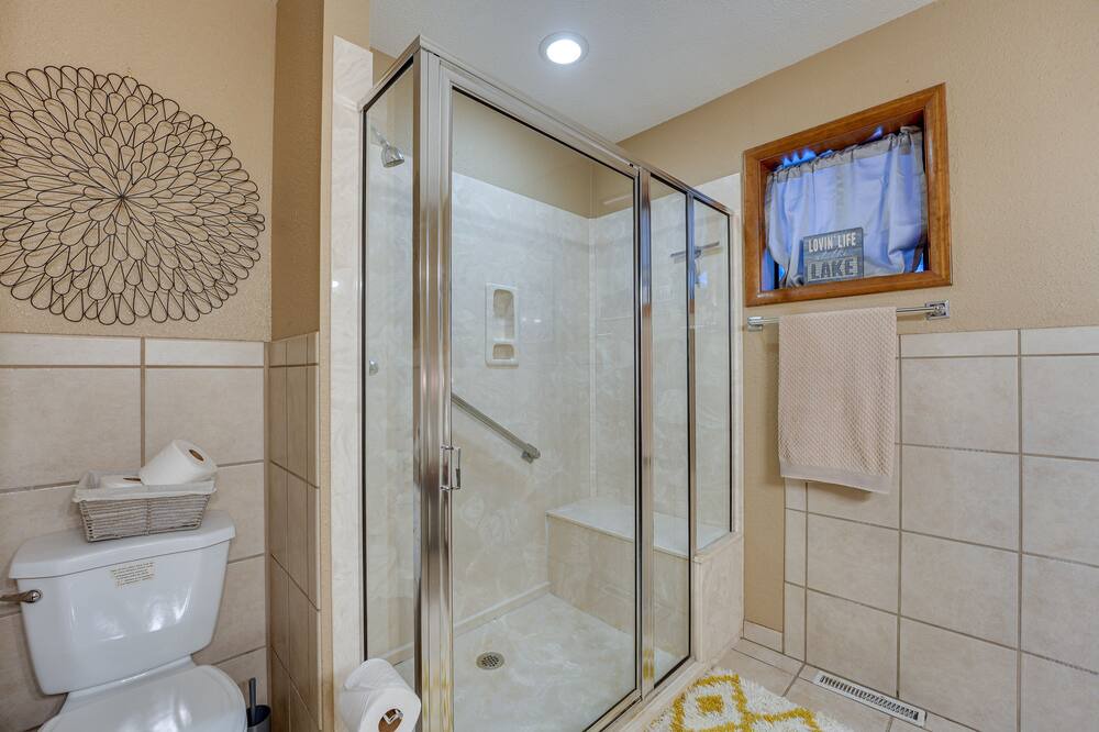 Photo of Bathroom in Diamond City