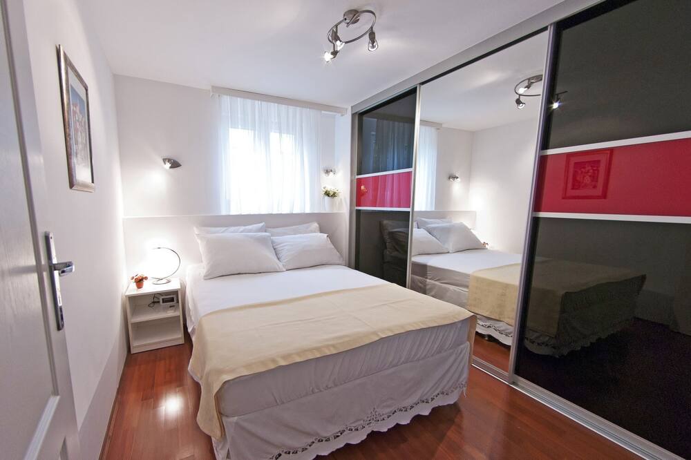 Photo of Bedroom in Plat