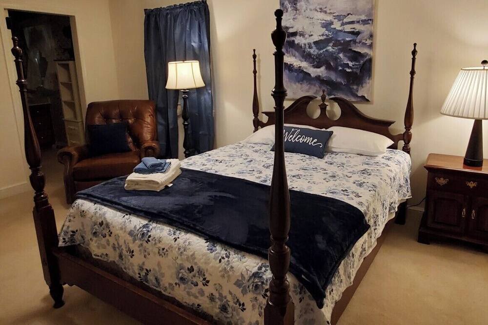 Photo of Bedroom in Danville