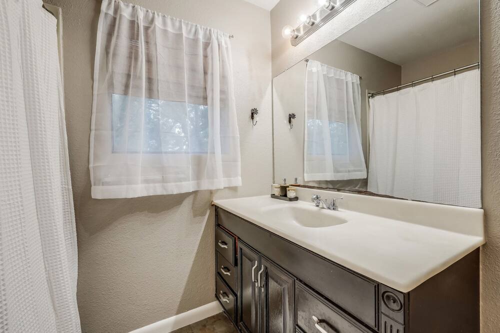 Photo of Bathroom in Leander