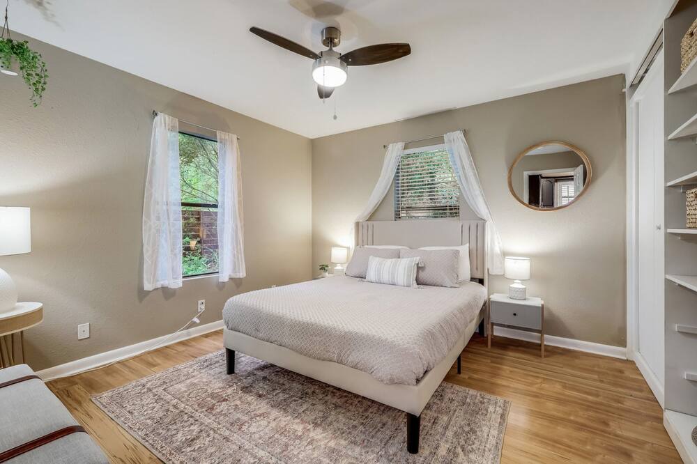 Photo of Bedroom in Leander