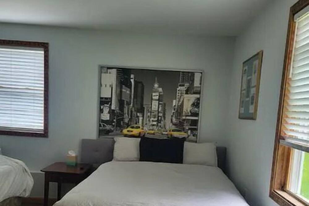Photo of Bedroom in Kerhonkson