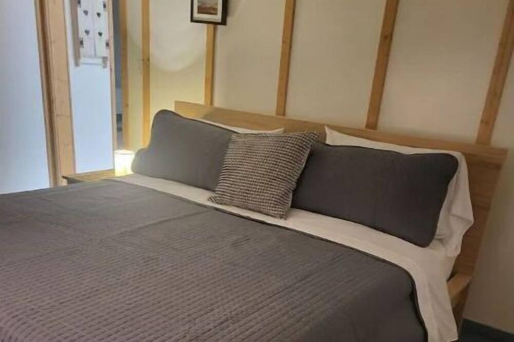 Photo of Bedroom in Kerhonkson