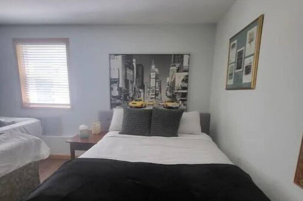 Photo of Bedroom in Kerhonkson