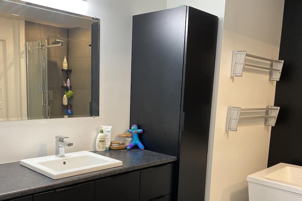 Photo of Bathroom in Val-des-Monts