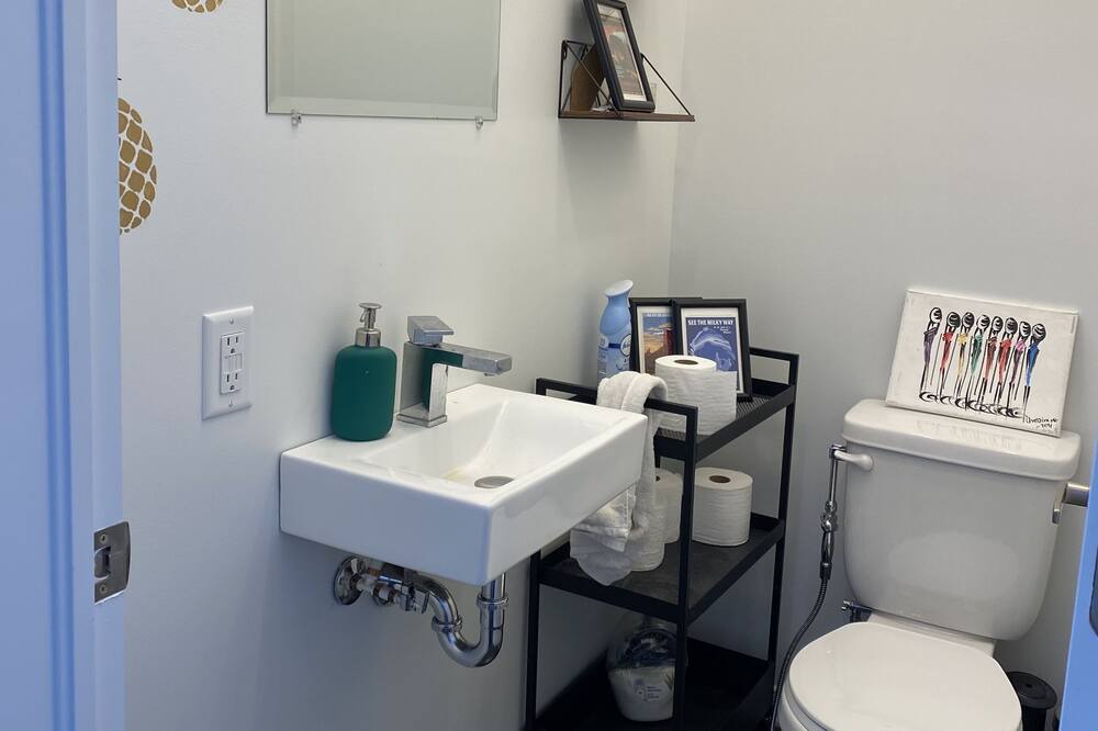 Photo of Bathroom in Val-des-Monts