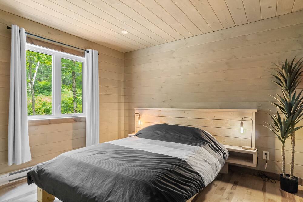 Photo of Bedroom in Mauricie