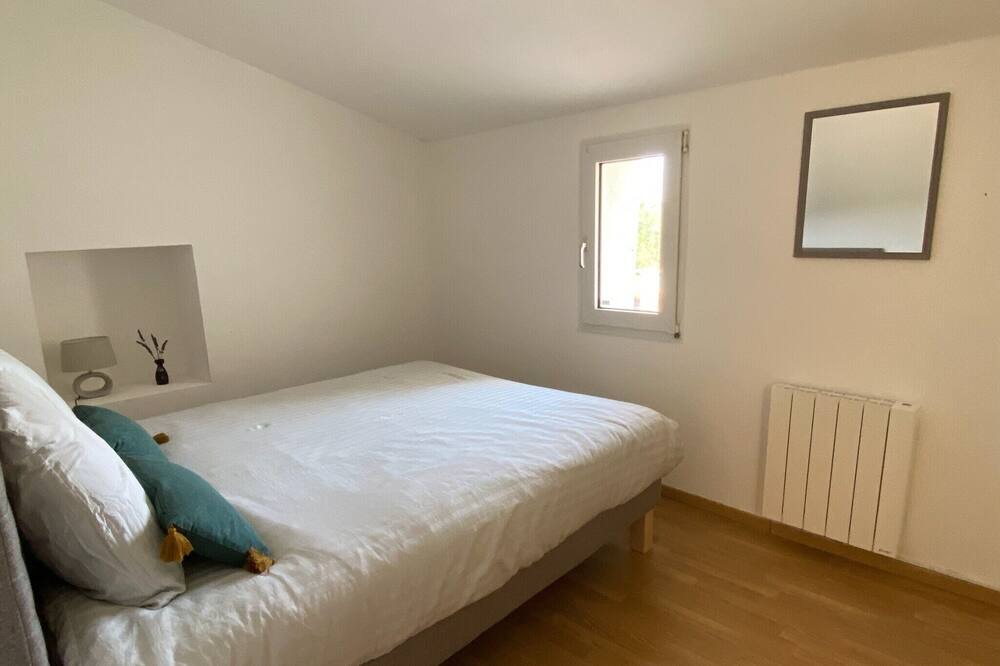 Photo of Bedroom in Forcalquier